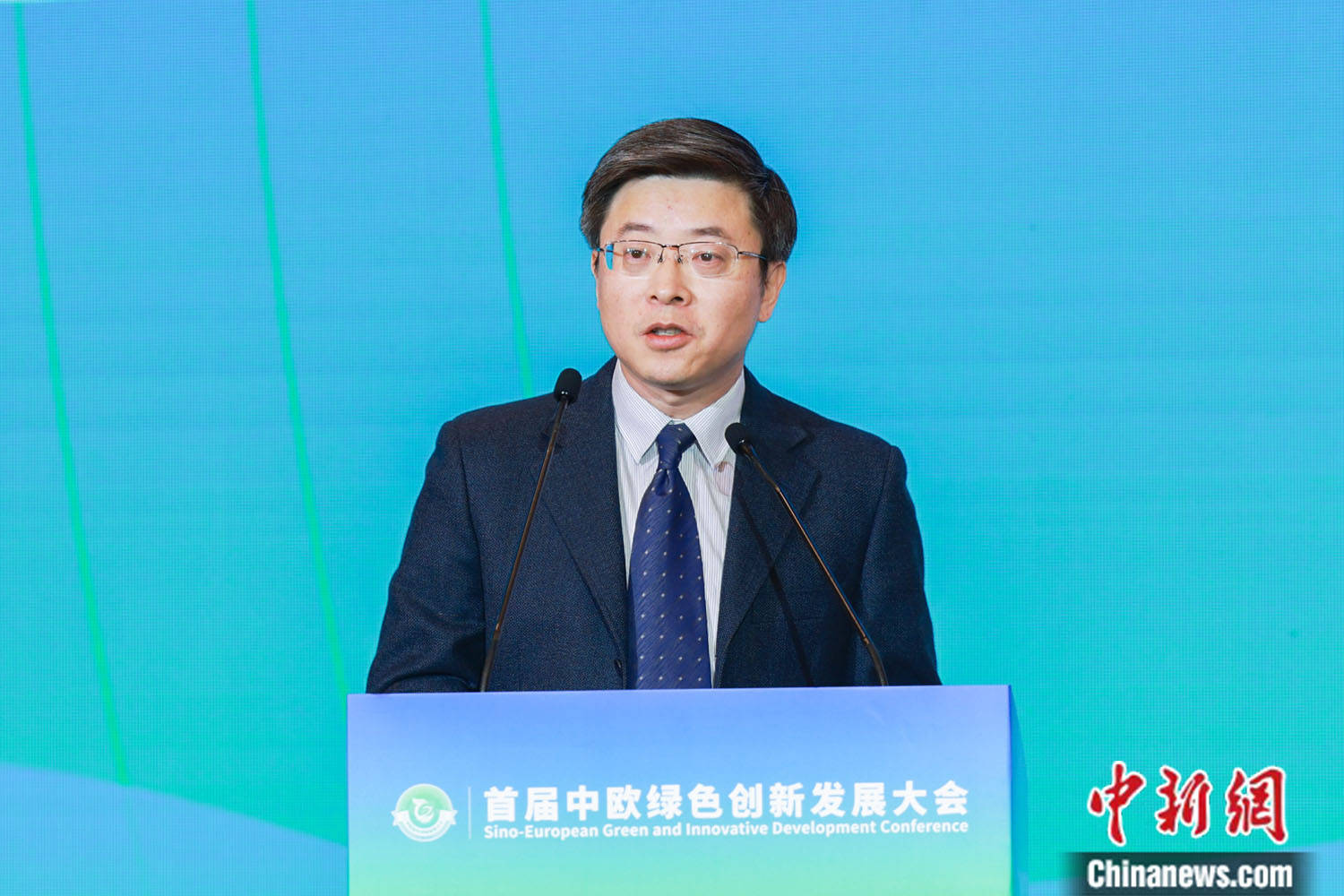 王炜:正在研究扩大碳市场排放在行业的覆盖范围_建设_生态_治污