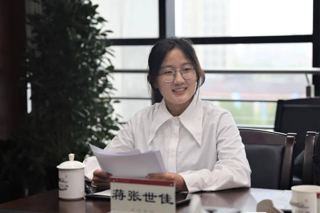 中静实业董事长高央一行来浙商大考察_管理_建设_进行
