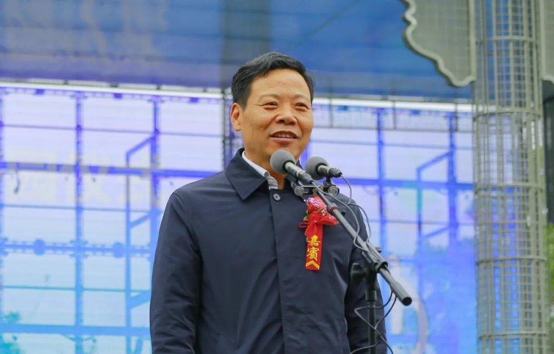 新乡市人民政府副市长,辉县市委书记刘军伟讲话吉尼斯世界纪录认证官