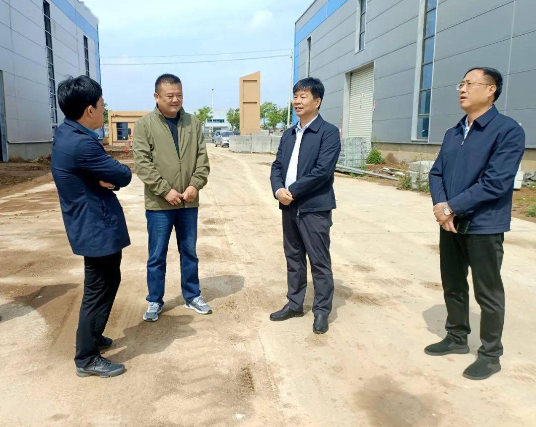 新蔡县委书记邵奉公到项目建设一线现场办公_保障_服务_发展