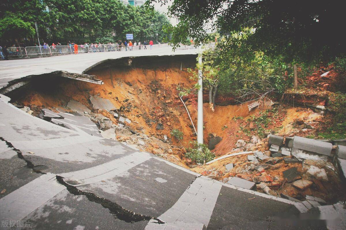 南阳地下水位下降,会引起地面塌陷吗?_人们_降水量_自然
