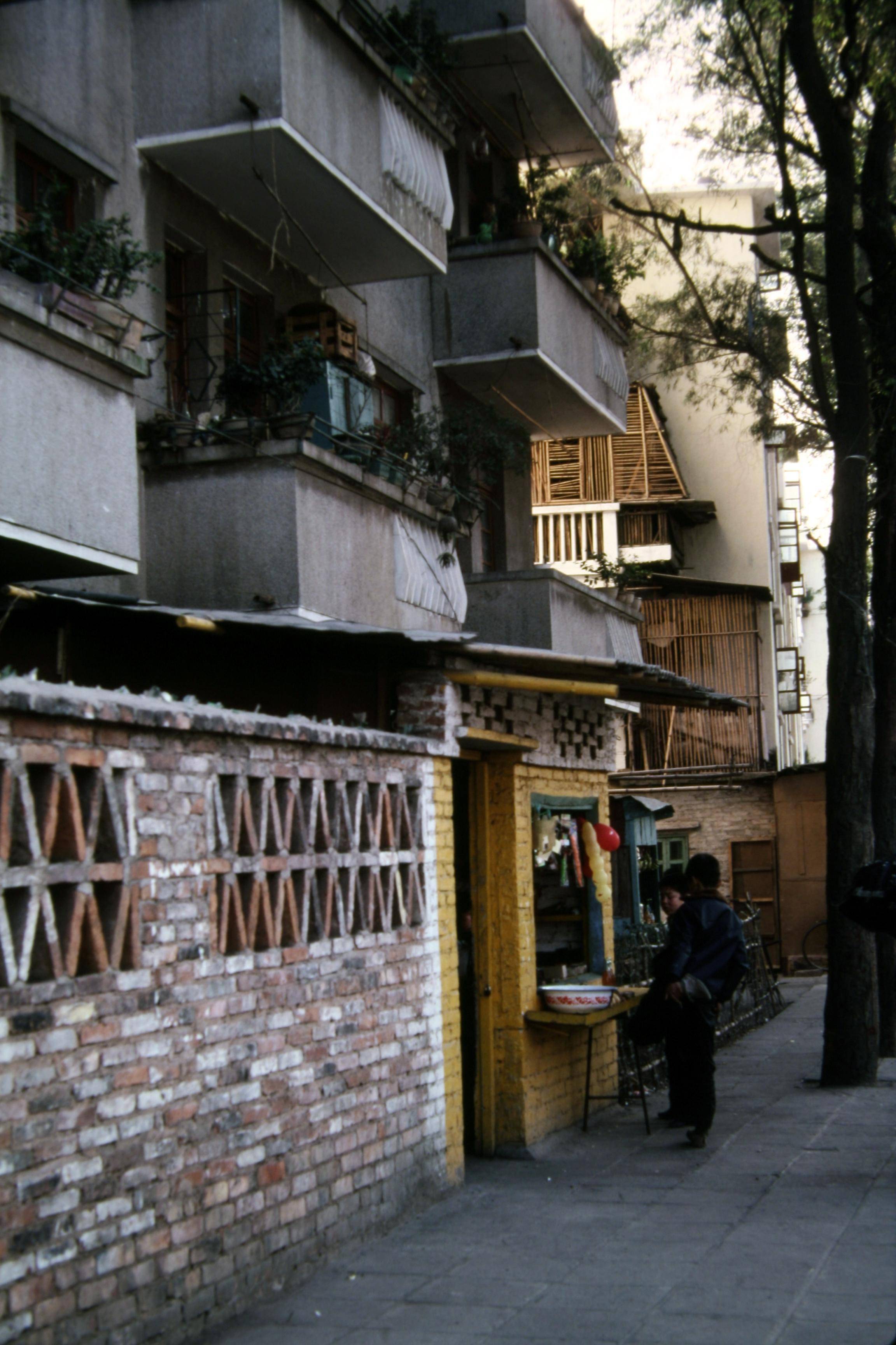 80年代的中国老照片(50)_摄影_外国_房屋