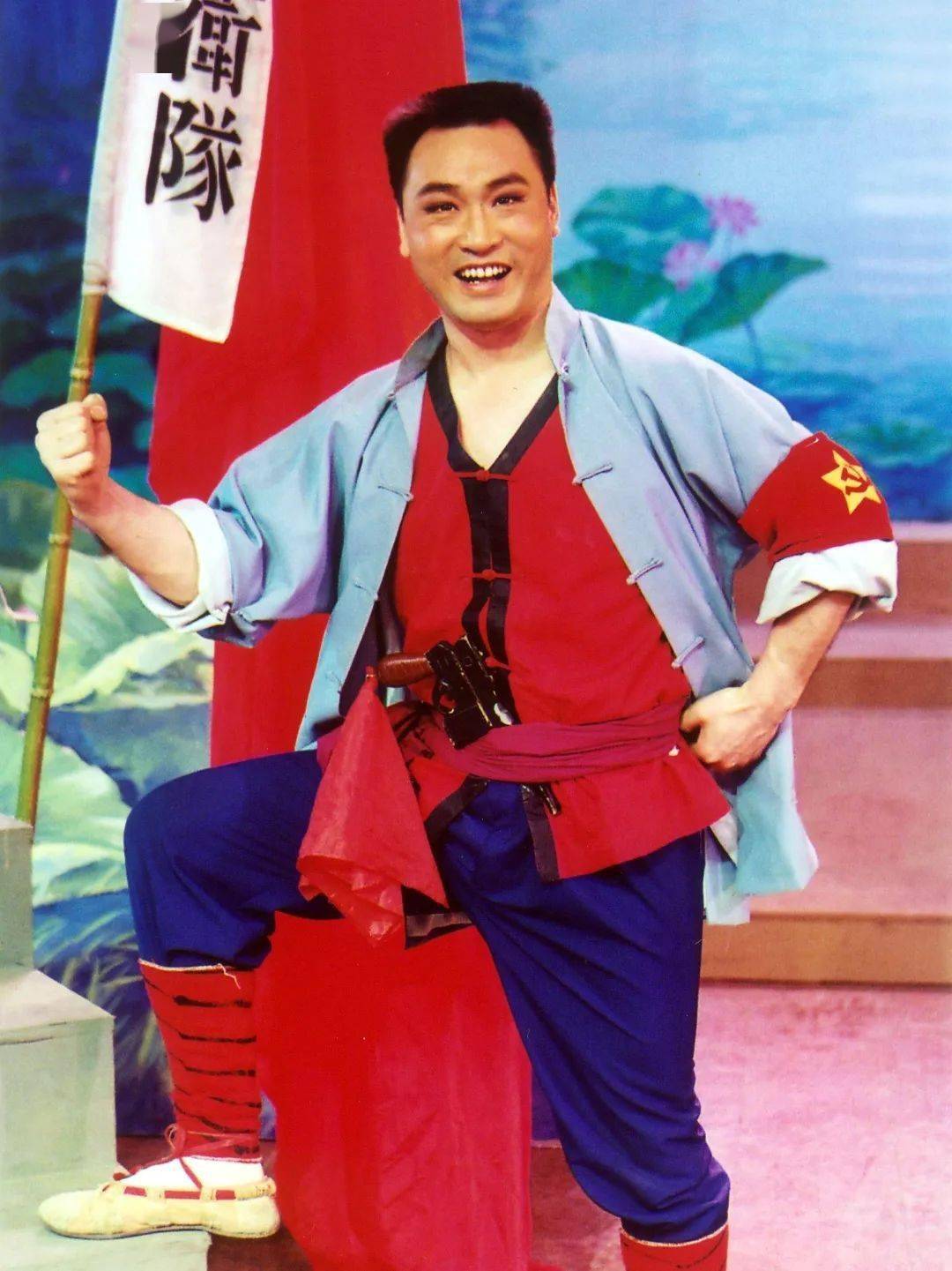 韩英该剧讲述了上世纪30年代在湖北洪湖地区,洪湖赤卫队在韩英和刘闯