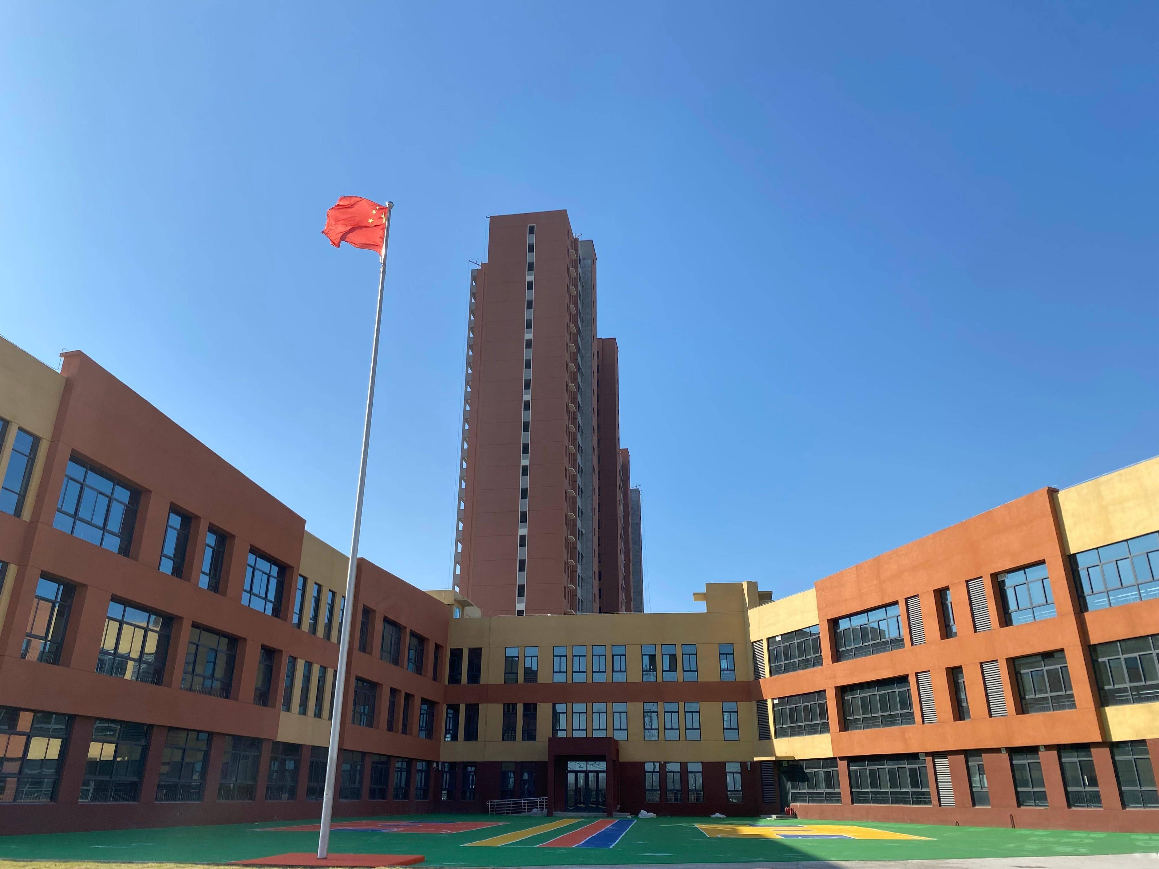 荥阳市城关乡第一中心幼儿园:"趣游"新幼儿园_活动_大自然_设施