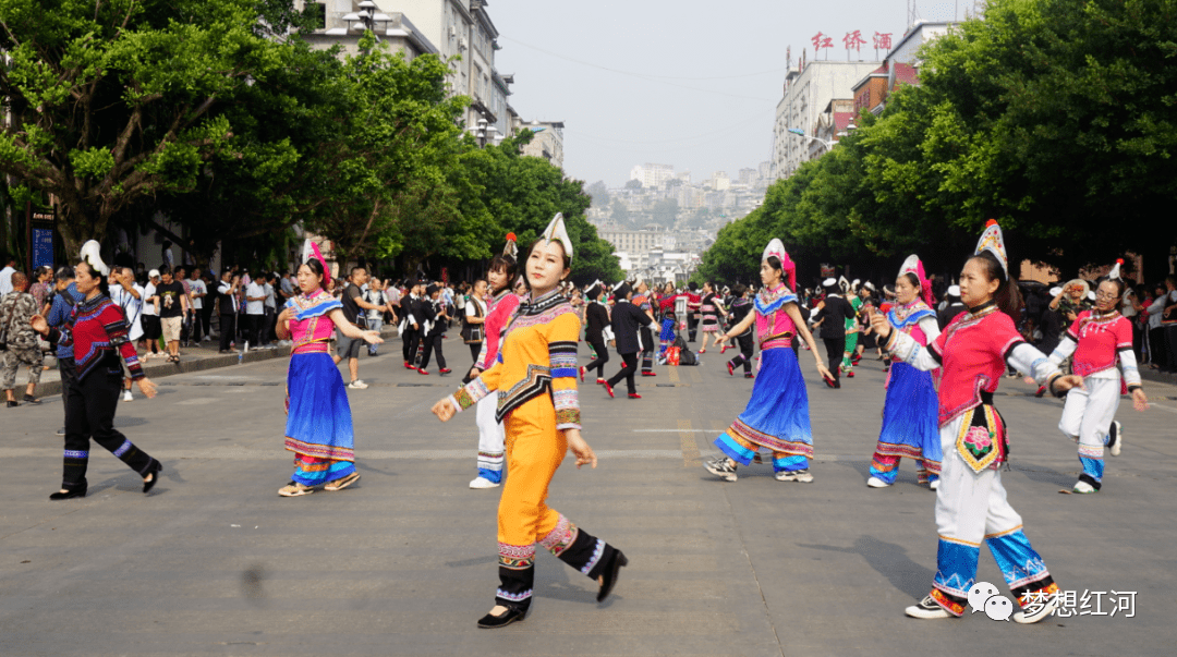有一种叫云南的生活 | 红河县:"万人乐作"跳转"歌舞之乡"_乐作舞_方队