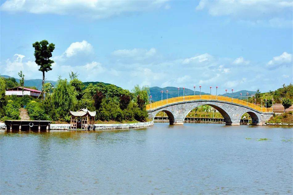 这个镇的领导班子推广旅游成功"出圈"_平南镇_视频_产业