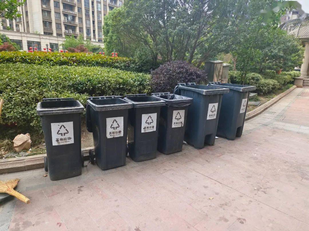 小区垃圾站清早噪音扰民,周围业主不堪其扰!_垃圾清运_时间_市民