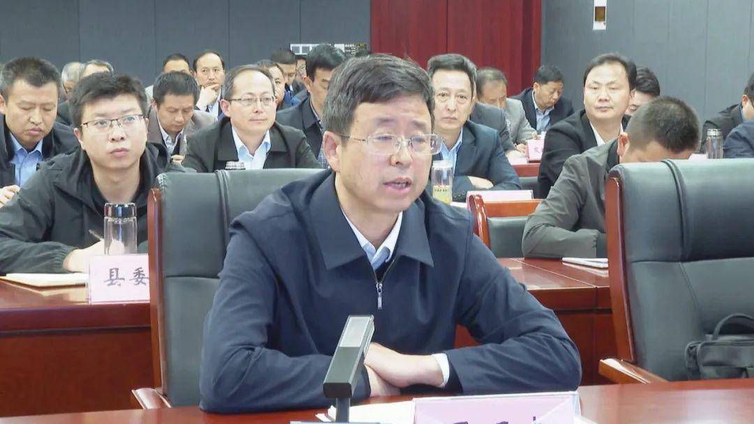 县委书记夏明夫指出,当前全市正在积极举办第三十一届信阳茶文化节,加