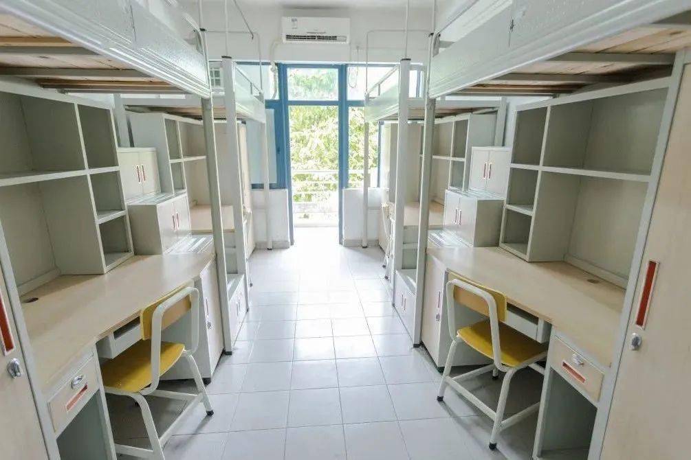 大学介绍|【顺德职业技术学院】录取分数/学校环境,宿舍图片!