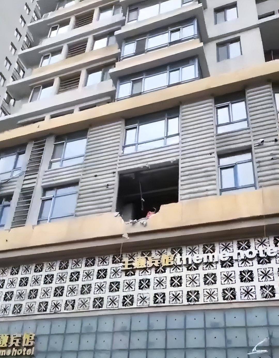 哈尔滨一居民楼承重墙被砸致楼体开裂，承重墙惹了谁？_装修_业主_房屋