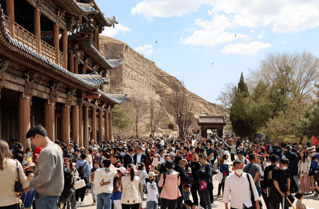 "五一"假期第三天,云冈石窟景区好玩又精彩_文化_游客_北魏