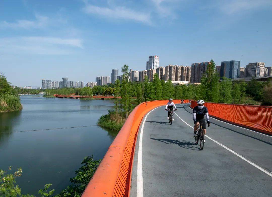 成都环城生态区:一张蓝图绘到底的城市"生态项链"_都市_建设_公园