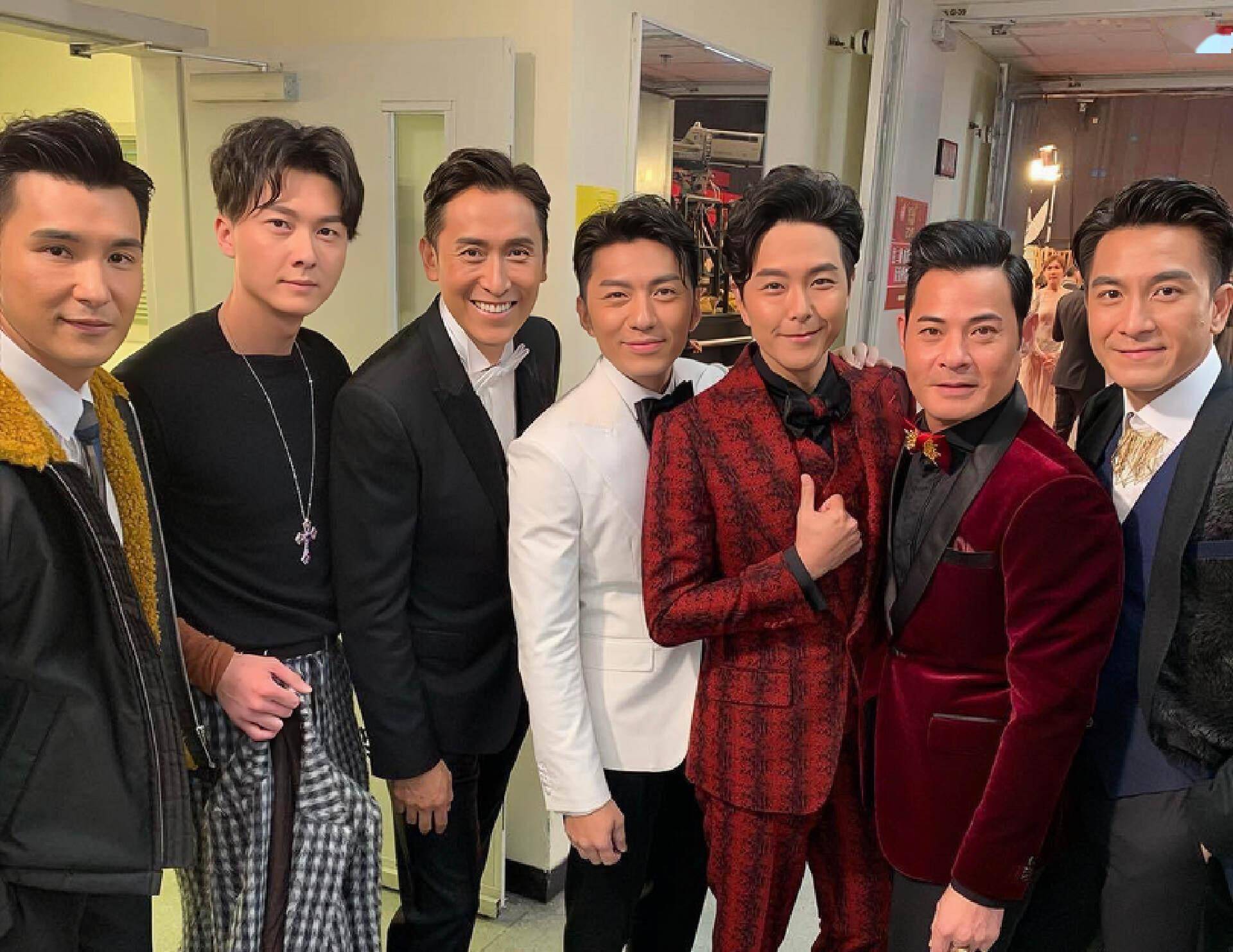 至于第一页海报上的其他艺人,像萧正楠,陈展鹏,马国明,黄智雯,姚子羚