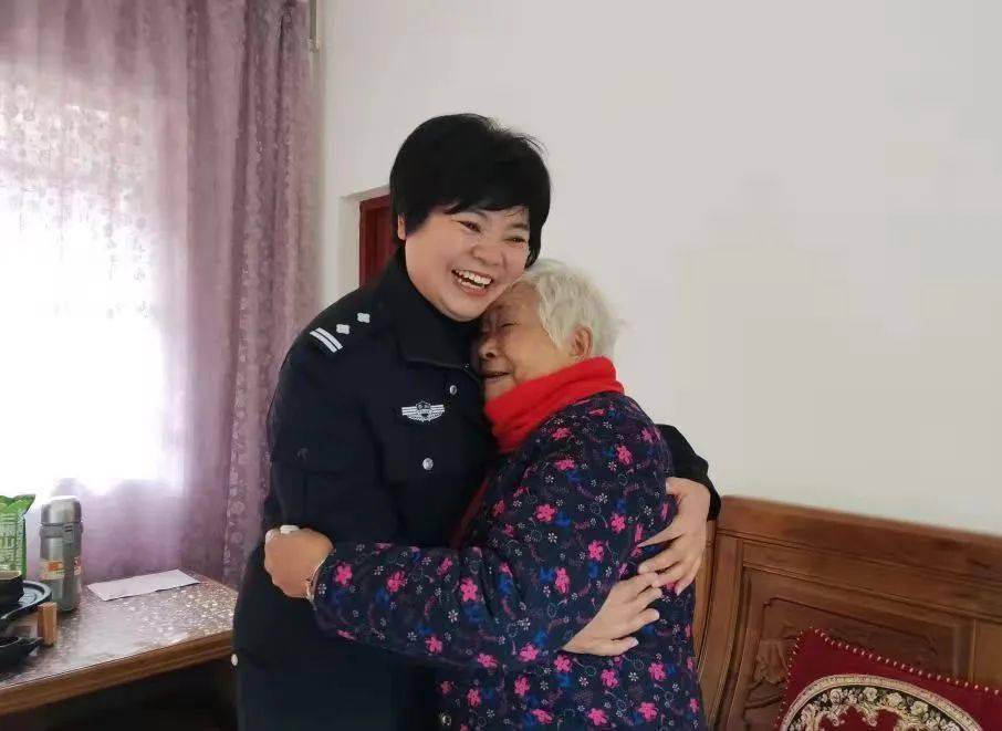 【醉美遵义城 最美遵义人】陈丽容:用真情守护群众_康复_戒毒_辖区