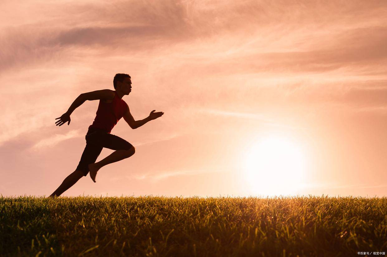 在青春的赛道上奋力奔跑_梦想_人生_才能