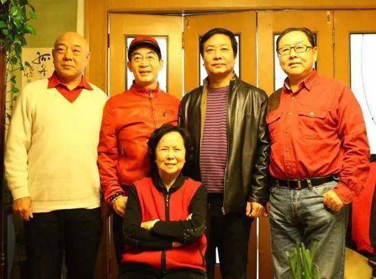 《西游记》导演杨洁:40岁带3娃改嫁26岁小伙!_领导_丈夫_世俗