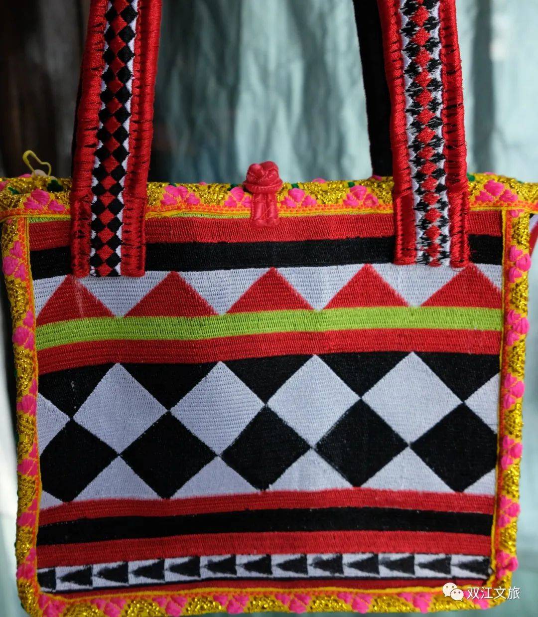 拉祜手提包,挎包拉祜族伴手礼,独具民族特色,不同的花色,不同的图案