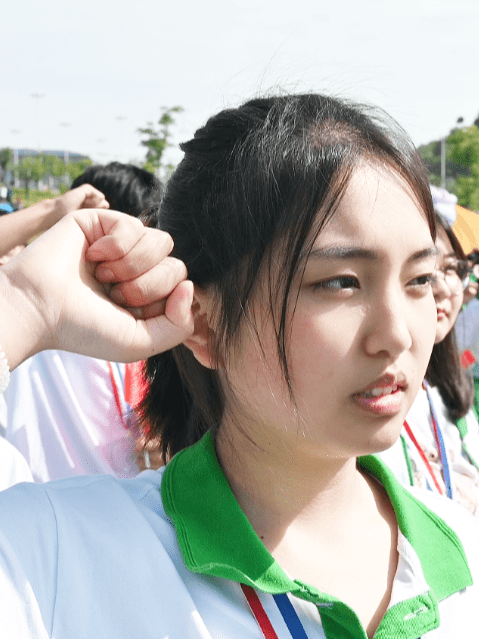 仪陇中学隆重举行高2023届成人典礼_青年_学子_高三