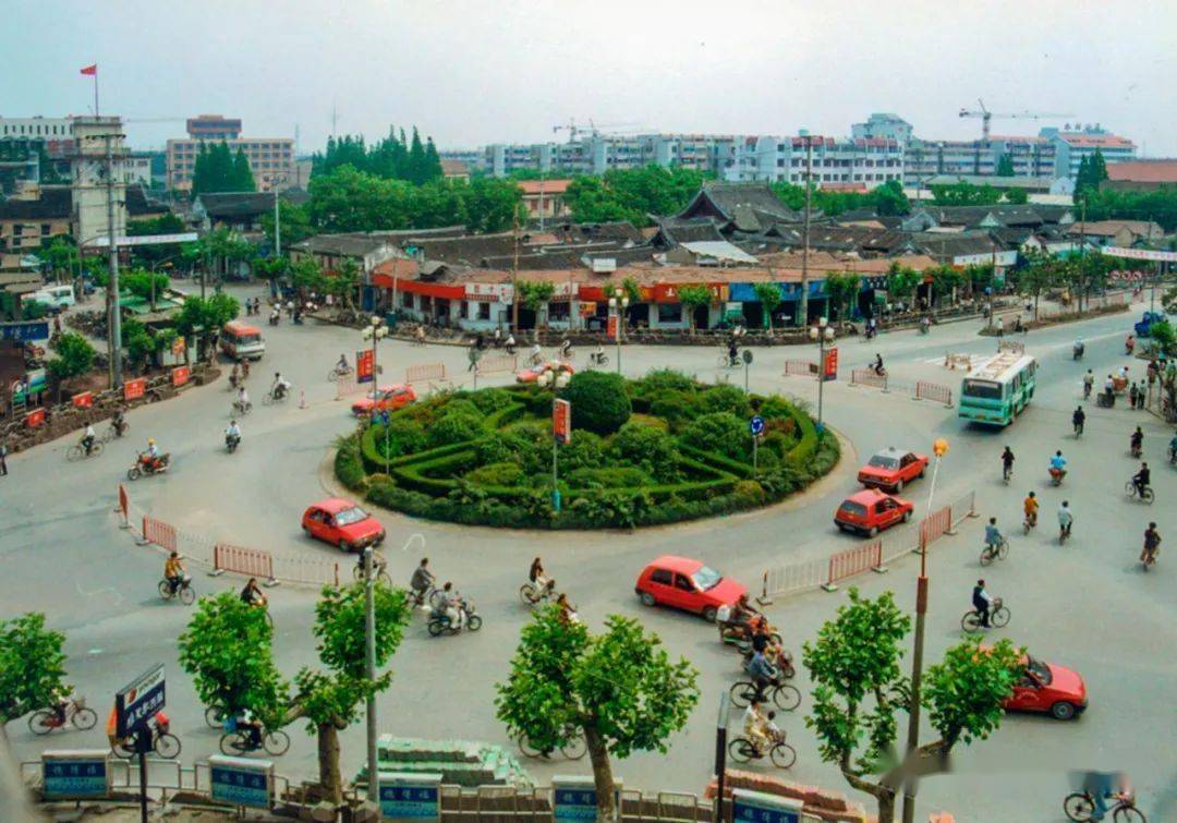 南通77岁老人拍了几万张老照片!很多你可能没见过_历史_文化_人们