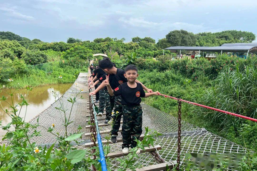 阳光少年童子军开营啦!