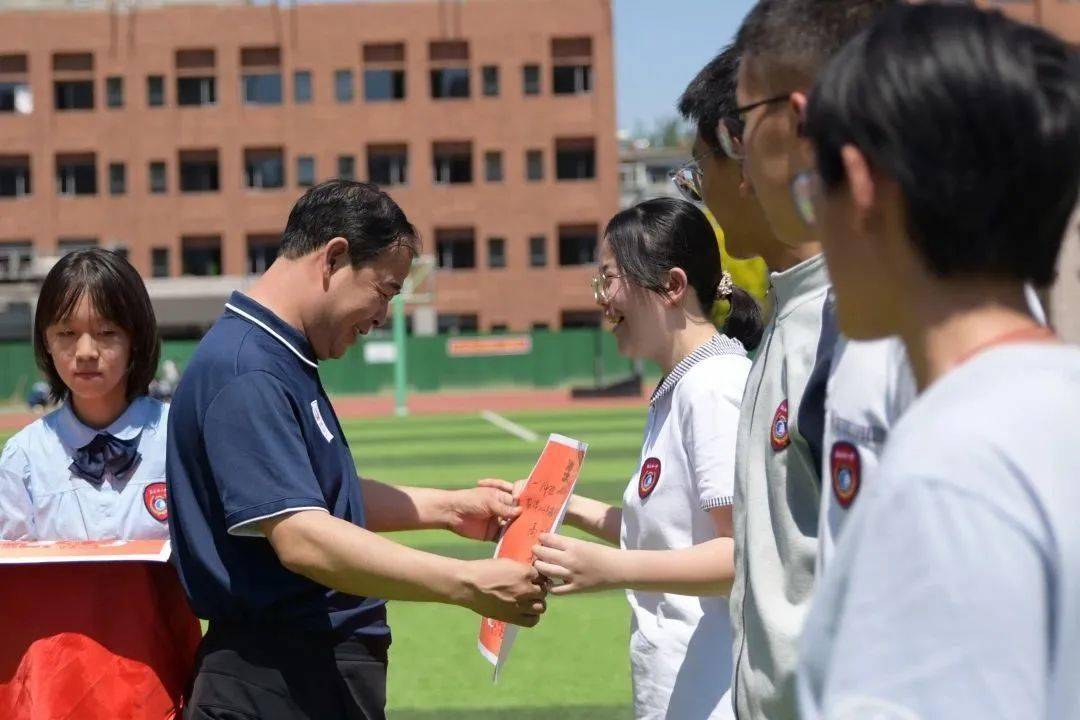 海量高清图,直击石家庄二中 2023 年春季田径运动会现场_获奖_高一