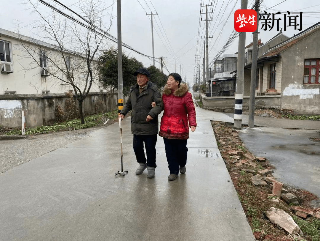 十年如一日,这名"巾帼雷锋"当好空巢老人的"亲闺女"_沈美群_李桥村_兴