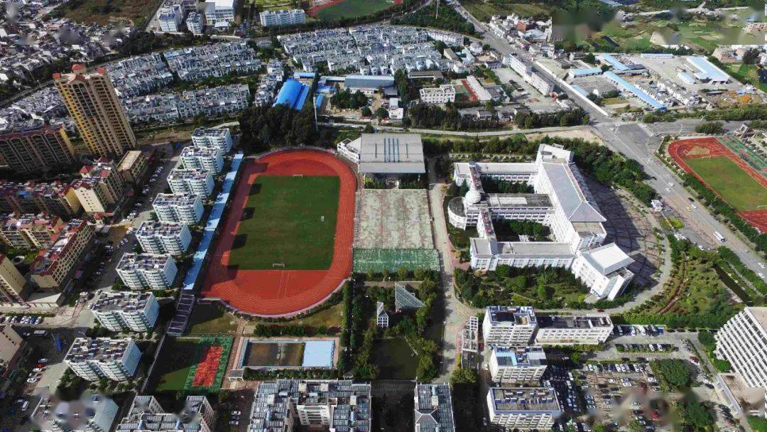 【每周一校】大理新世纪中学:一所充满青春朝气的学校_办学_校园_建设