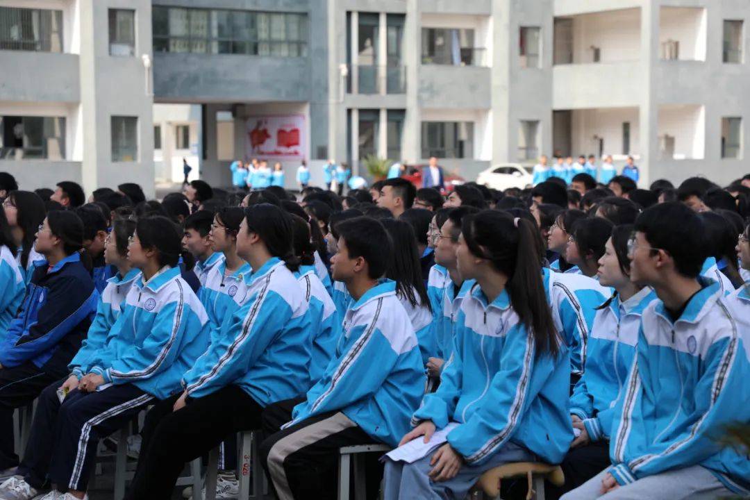 儒溪中学:从心启航 从容应考_心理_高考_讲座