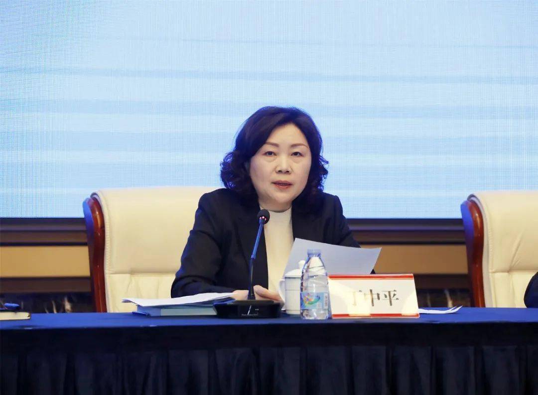 市民政局党组书记,局长丁中平通报了2022年全市养老服务体系建设和