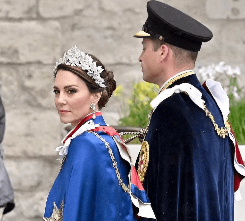 查尔斯加冕,秃头威廉王子又出圈,网友:他那么有钱,为什么不植发?