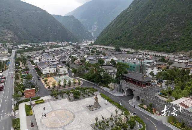 汶川縣綿虒鎮,珠海市對口支援.汶川縣草坡鄉,汕頭市對口支援.