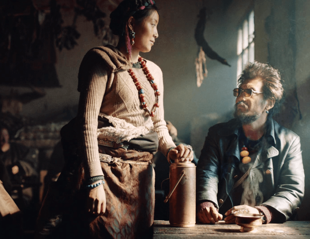 chatgpt :摄影师如何提升画面的光线质感?电影感_场景_灯光_效果