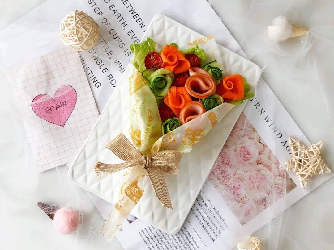 美美哒花束沙拉 ,低脂开胃颜值高,母亲节送妈妈!_美食_胡萝卜_黄瓜