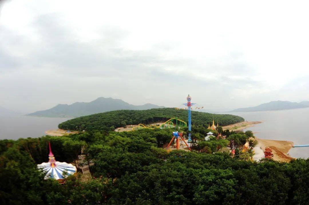 游玩攻略票价48元/人(松花湖门票,观光车票,往返五虎岛船票,五虎岛
