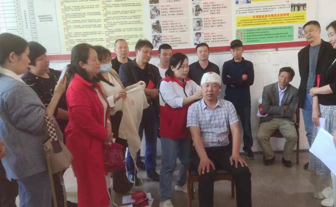 随州市红十字救护员培训走进随州技师学院