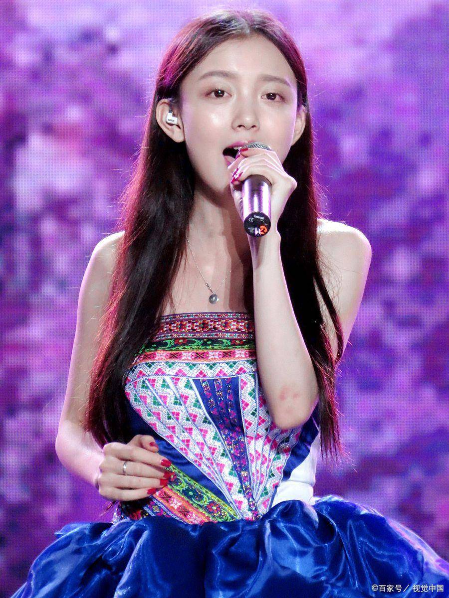 其中最让人惋惜的是陈冰,她曾经是《花儿朵朵》全国冠军,也是《中国好