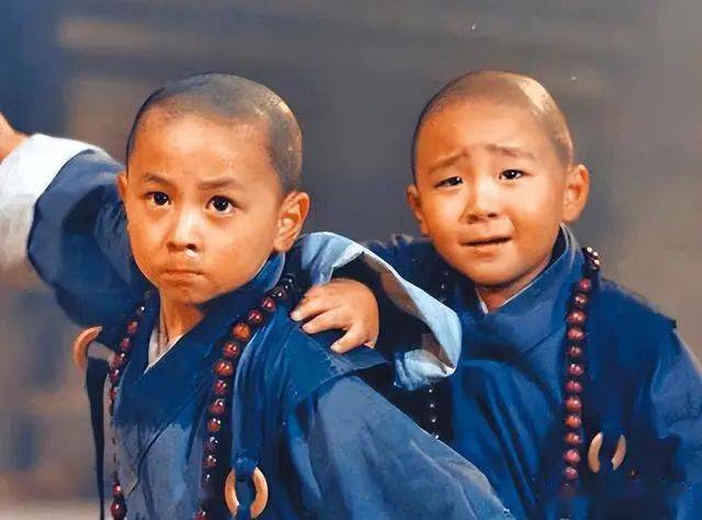 33岁郝劭文大婚,二婚娇妻穿朴素白裙,手臂纹睫毛夹暗示职业_林宁_婚礼