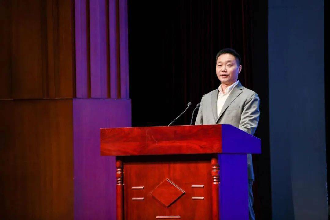 华为中国区战略与marketing总裁卢广致辞华为中国区战略与marketing