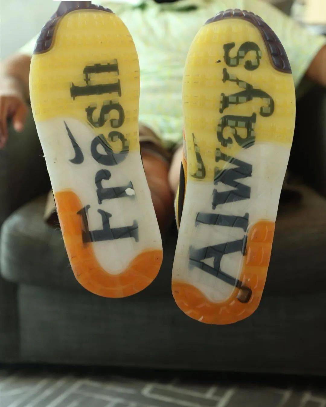 脚上穿的 nike 联名都挺狠!_air_max_周星驰
