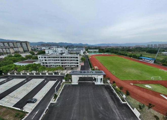台州天台县平桥二中完工后的新校园!环境改善明显_改造_教育_卫生间