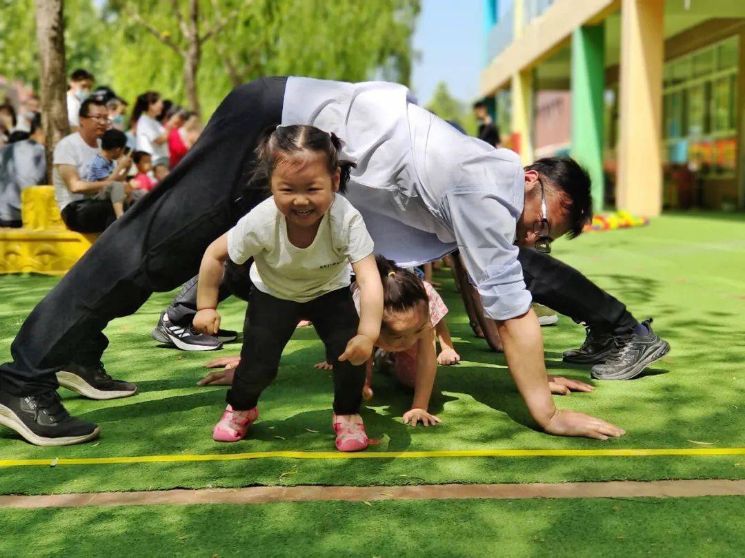 小班幼儿园小游戏(小班幼儿园小游戏100例)