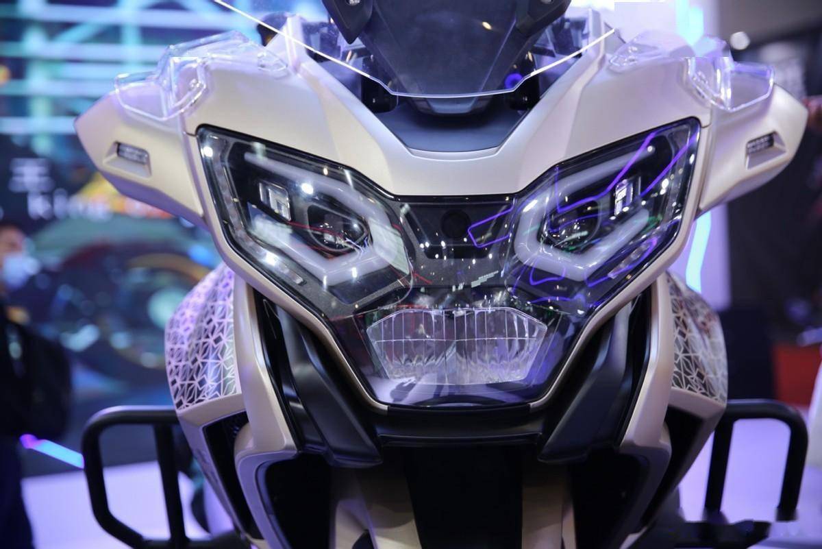 杰迪k750赛道版亮相,全新大尺寸旅行车麒麟750震撼首发_搜狐汽车_搜狐