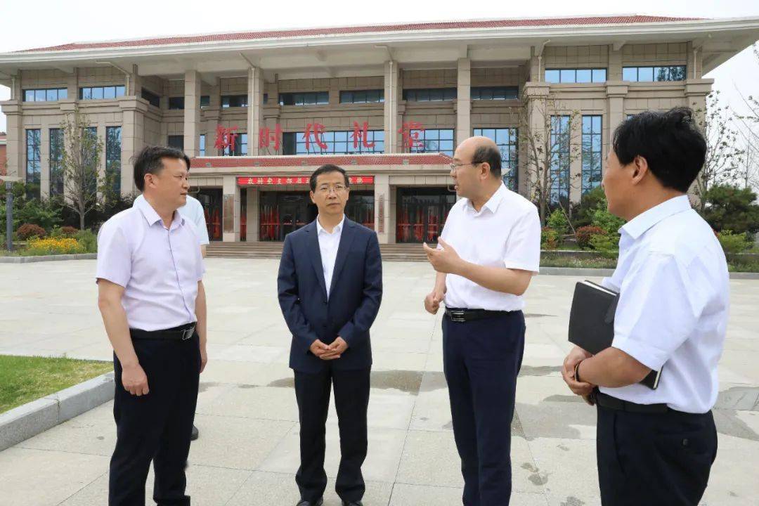 以学院培训流量激发濮阳经济增量——市委书记万正峰对农村党支部书记
