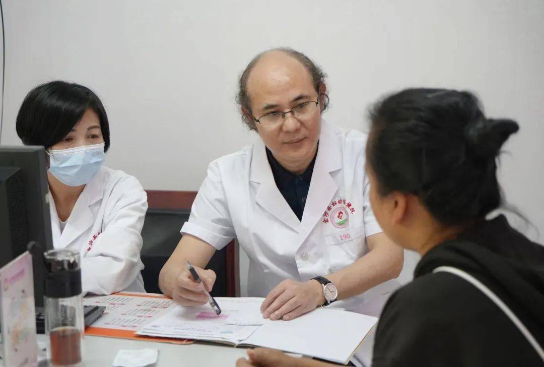 笃定前行 提升医疗保健品质——柳州市妇幼保健院党委书记曾定元莅临