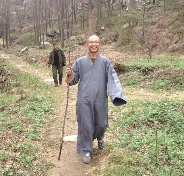 终南山茅棚参访终南山茅棚参访释圣悟个人简历释圣悟,男,1985年4月