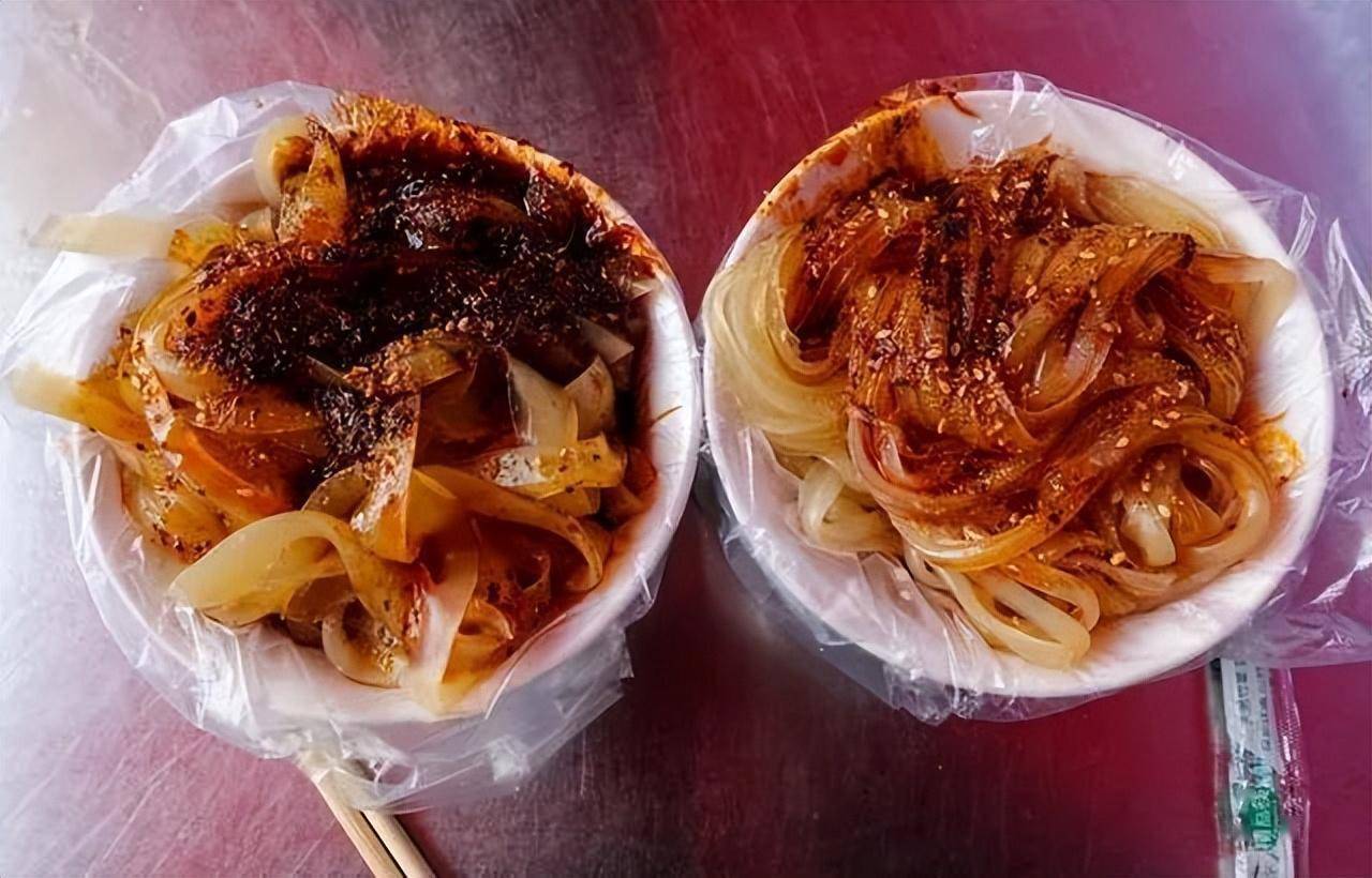 打卡天水美食:尝特色小吃 品传统风味_呱呱_清水_肉夹馍