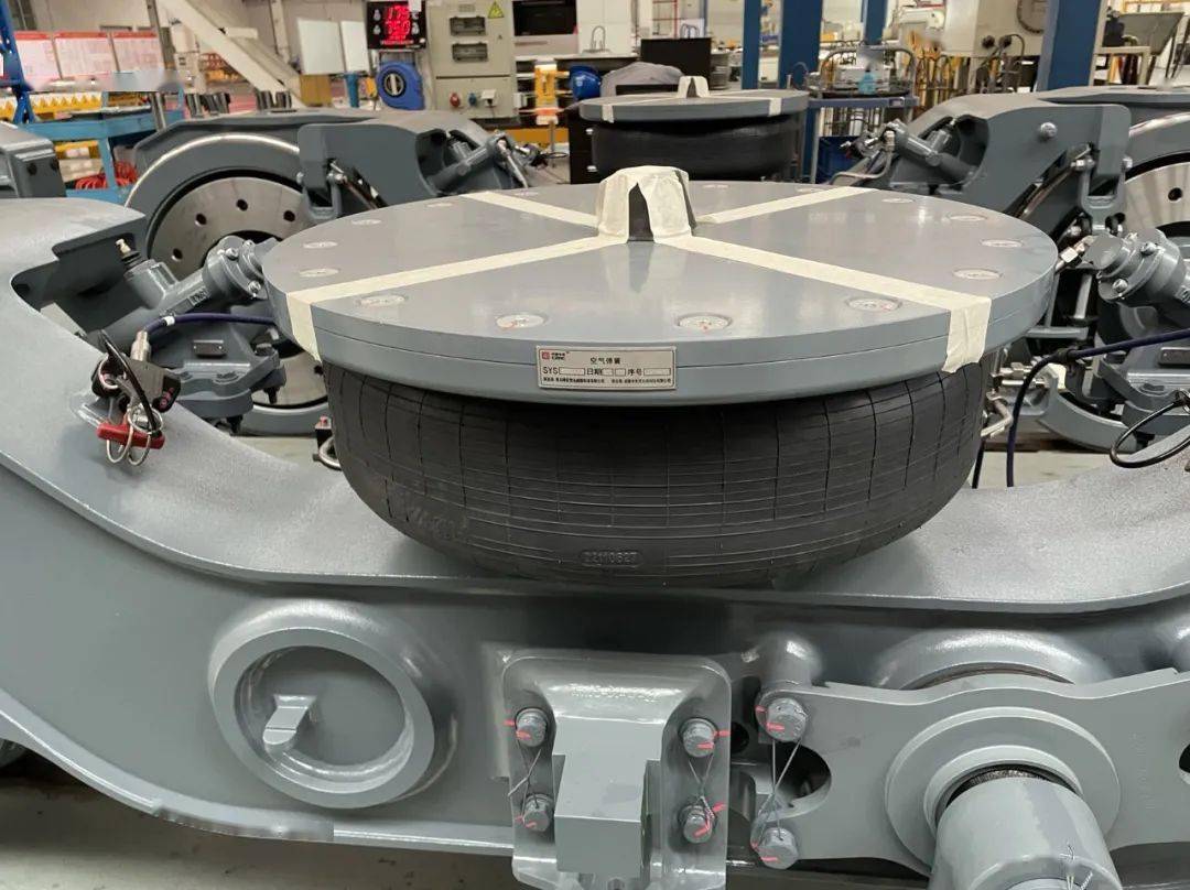 二系悬挂空气弹簧03更舒适为更好降噪,19号线列车车门采用"主动式压紧