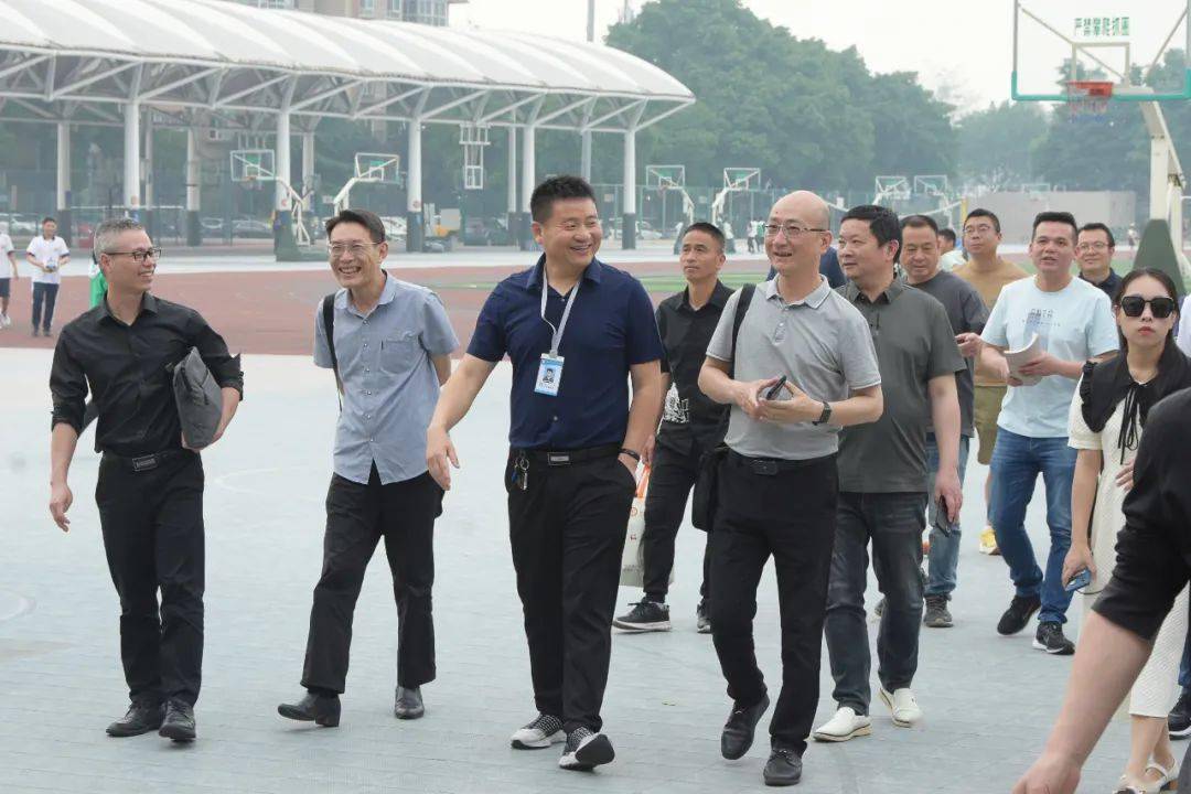 "福鼎市2022年度中学教学管理能力提升高级研修班" 来棠外开展名校