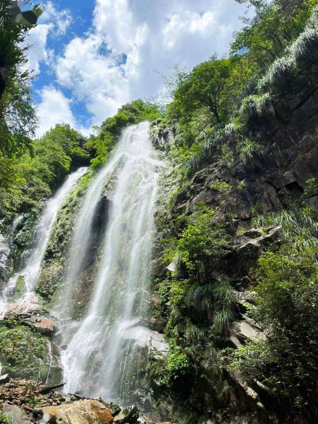 铅山附近的旅游景点图片