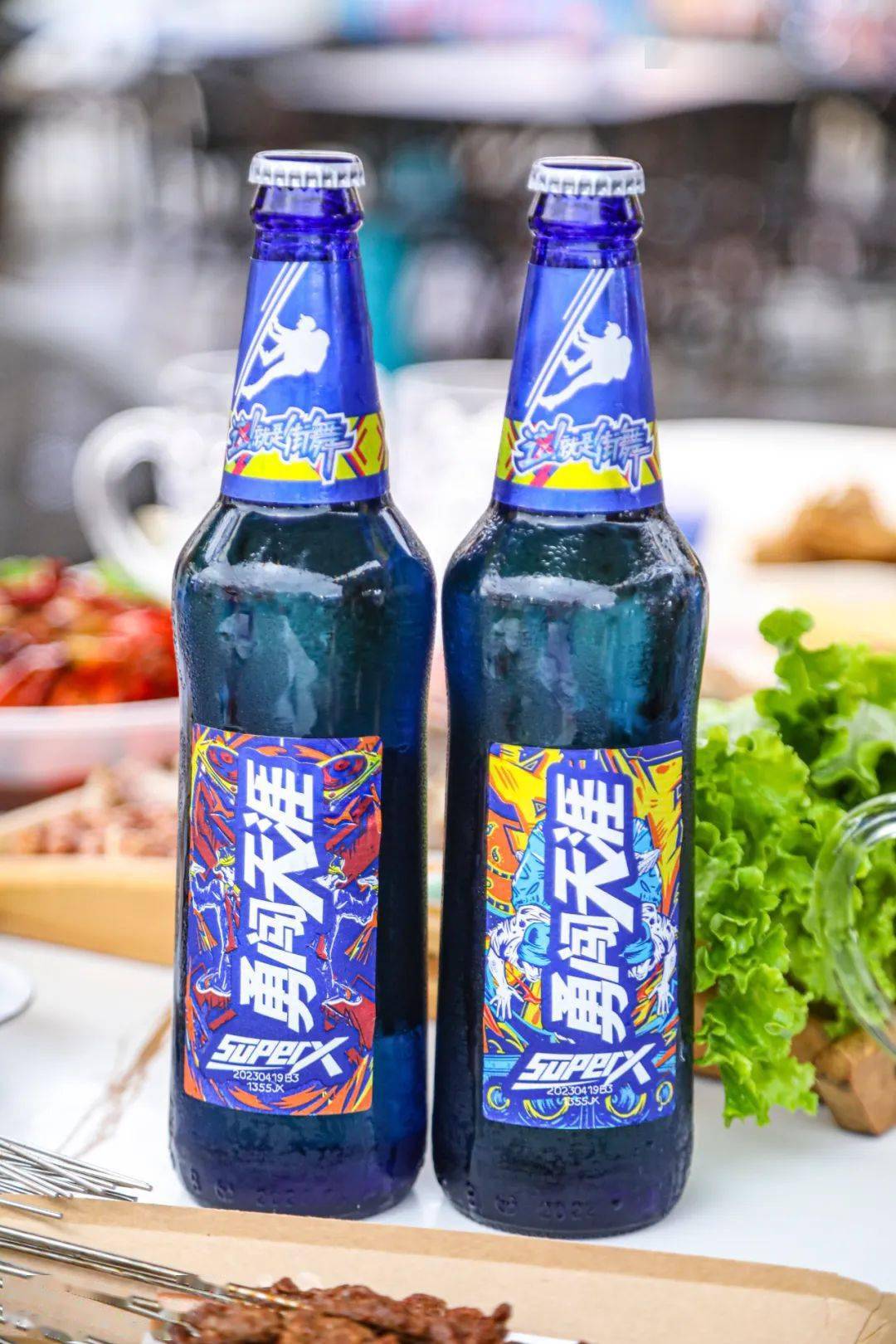 色泽清透诱人入口就啤酒麦香的甘冽,回味清甜让人忍不住一瓶到底~雪花
